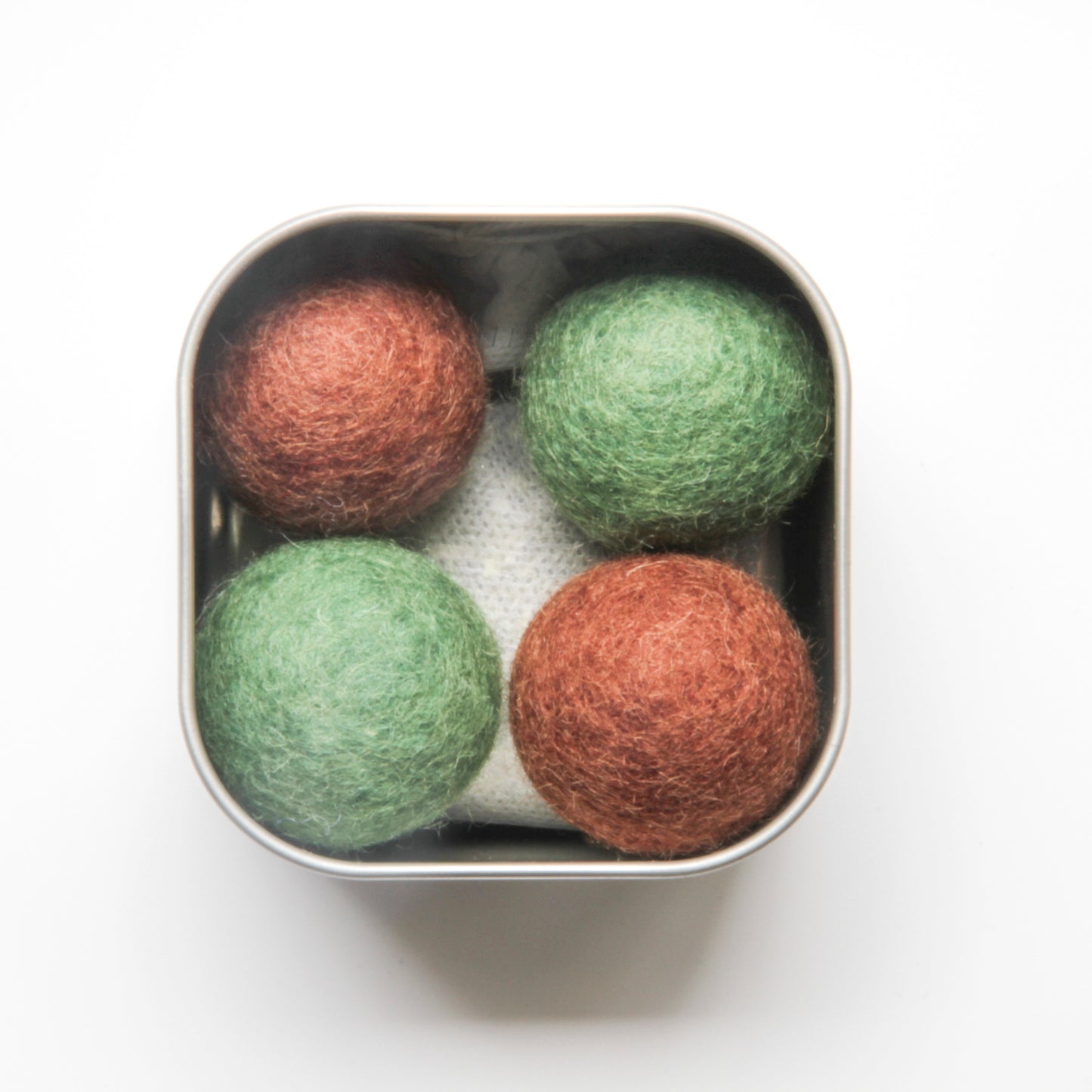 Catnip Infused Felt Balls – Mess-Free Playtime for Happy Cats!